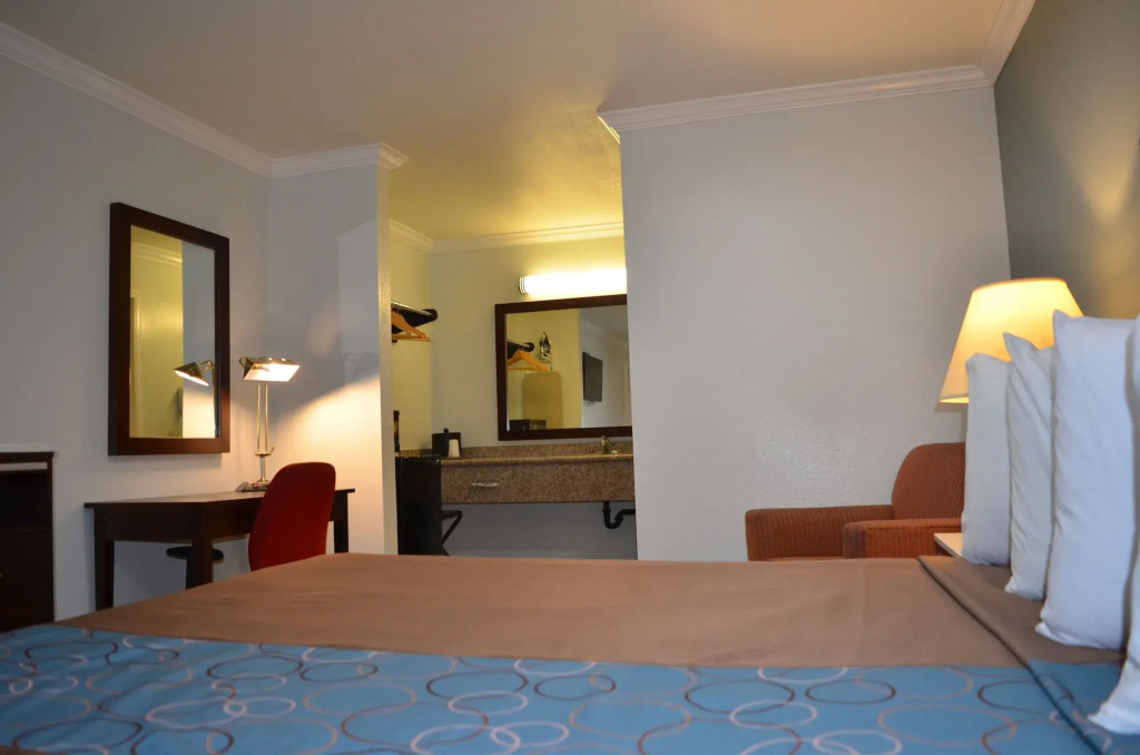 Welcome Inn Corona