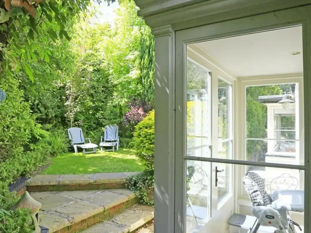 Holiday Home of Exceptional High Quality With Breathtaking Garden and Summer House