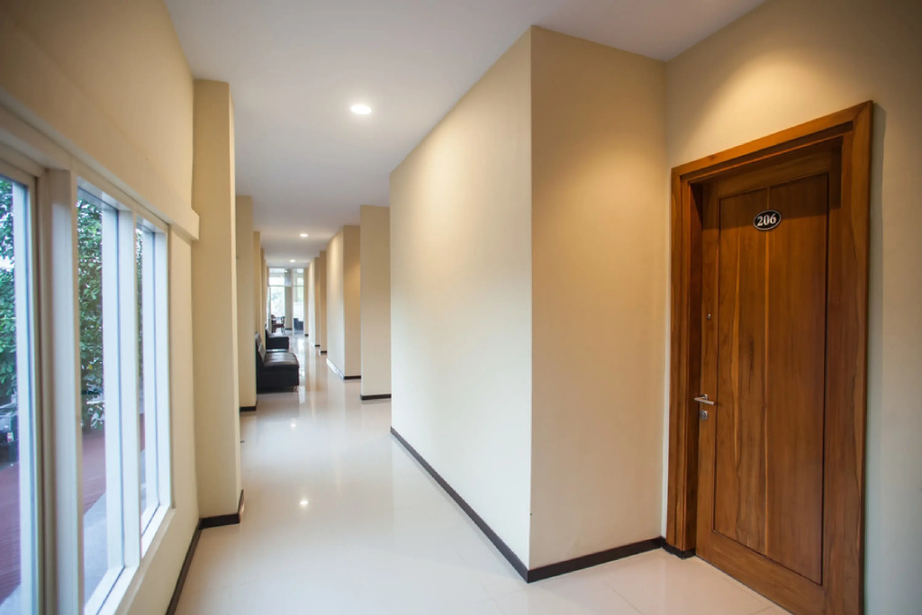 RedDoorz Premium @ Jalan Cengkeh Malang