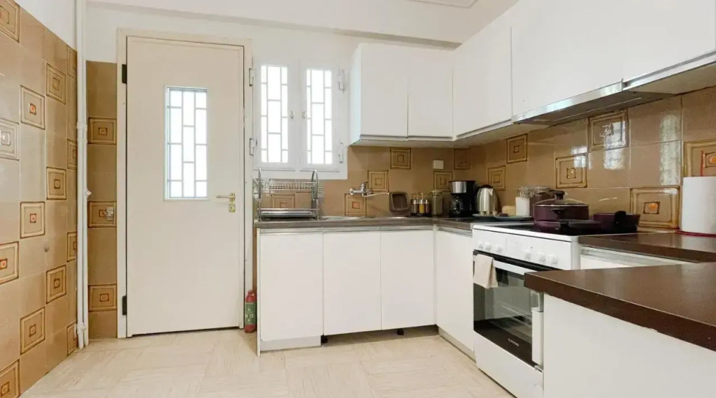 Filis Sunny 80sqm apt in Viktoria