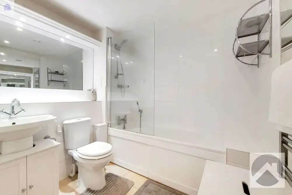 2 Bed &1 Bath Apartment in Canary Wharf