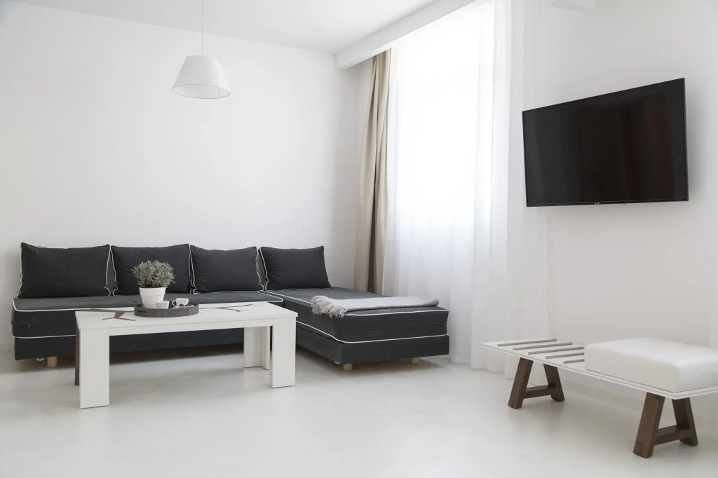 Monogram Hotel