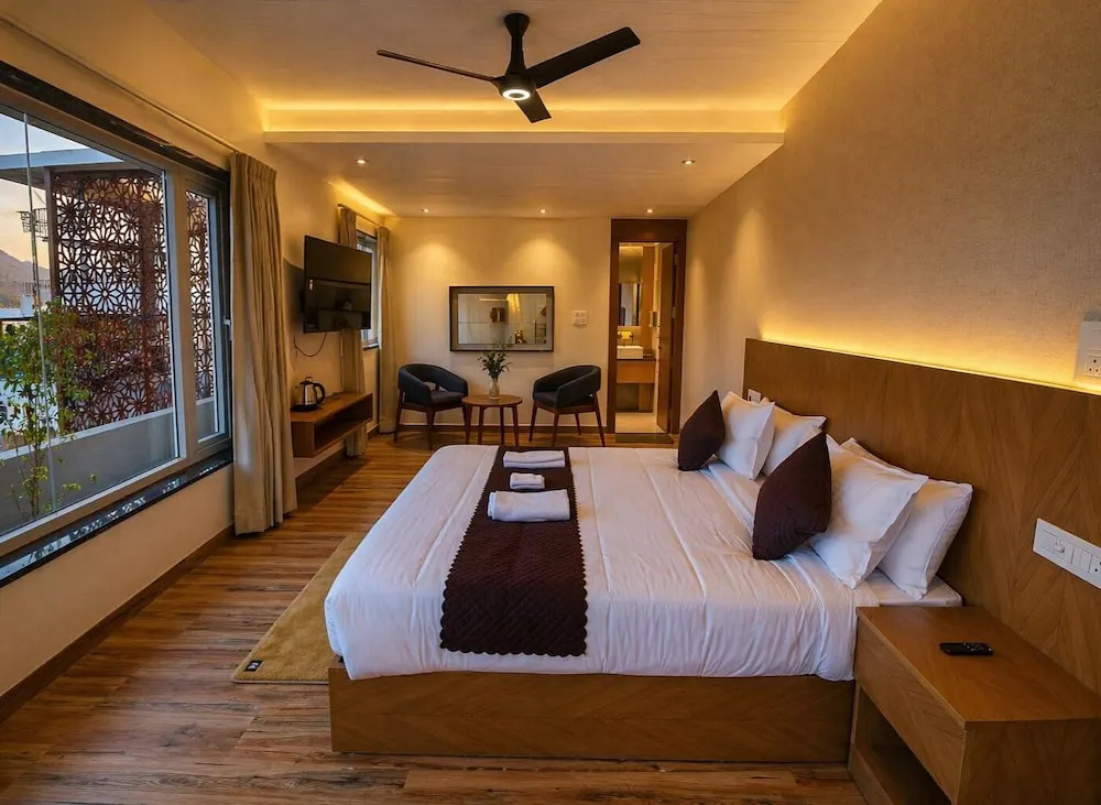 Hotel The Montara Near Ganga Ghat