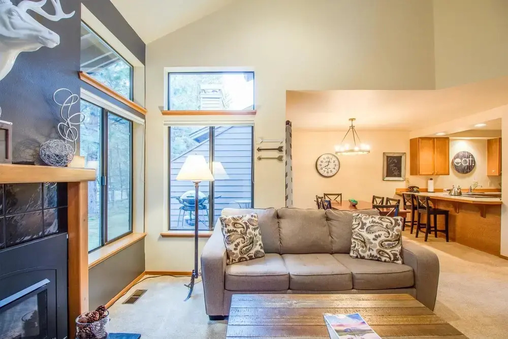 Skyline Condo 13