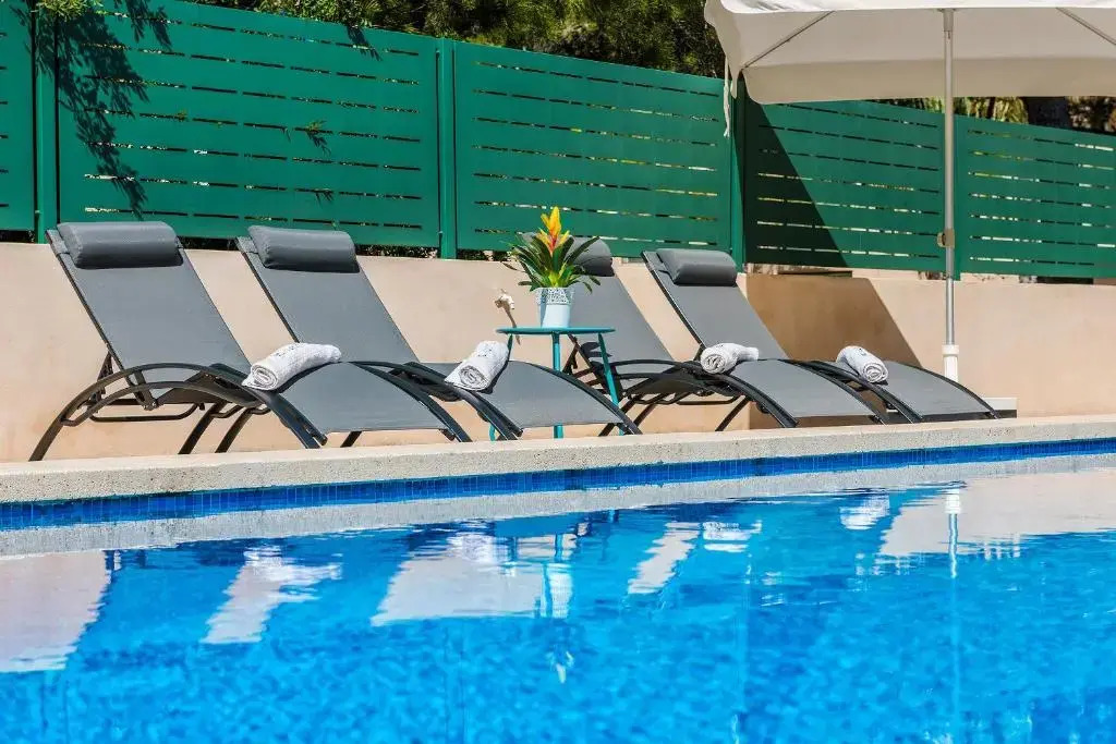 Casa Martina - Private Pool & 150m from the Beach