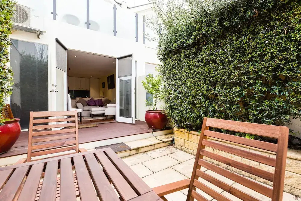 ALEXANDER, 2BDR South Melbourne House