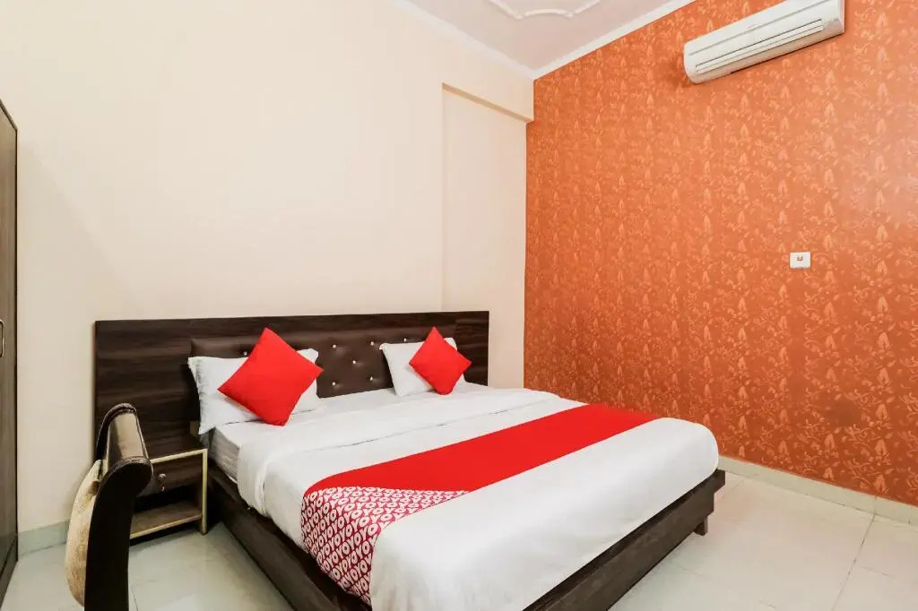 Westend Suites by OYO Rooms