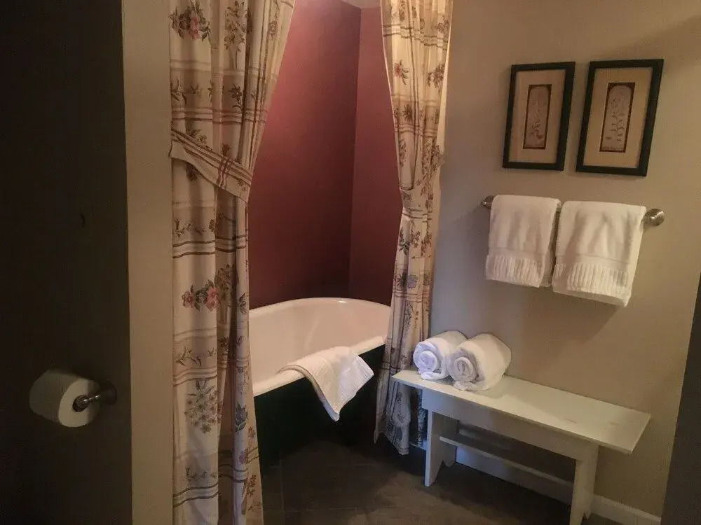 The Speckled Hen Inn B&B