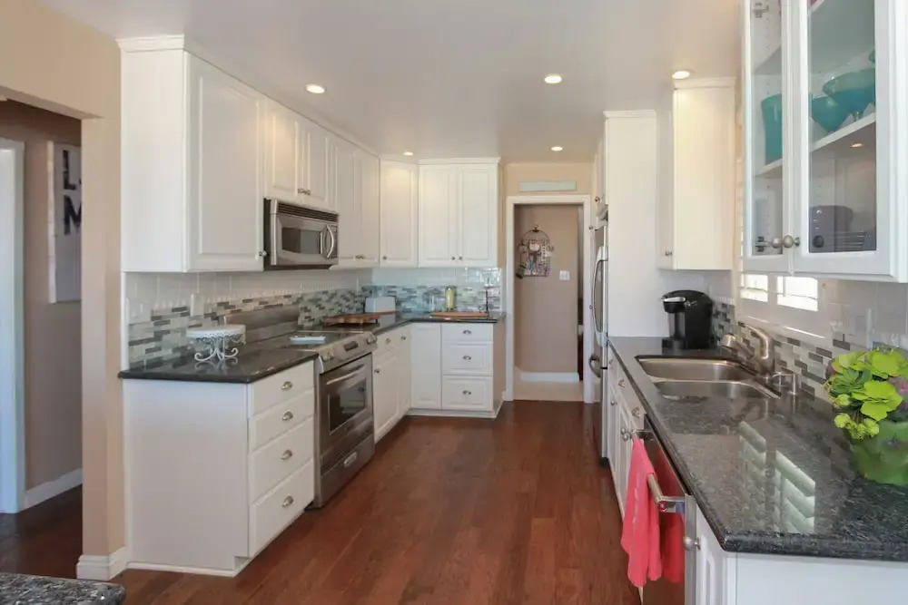 6302 W. Ocean Front (68447)