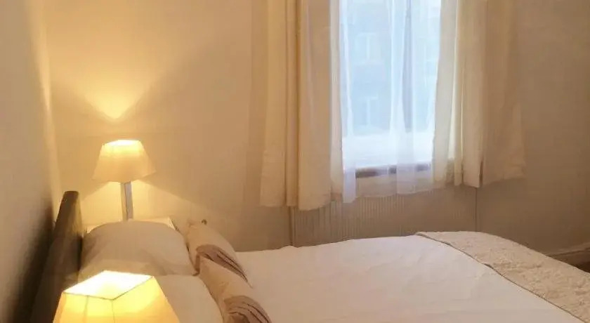 Admiral Guest House