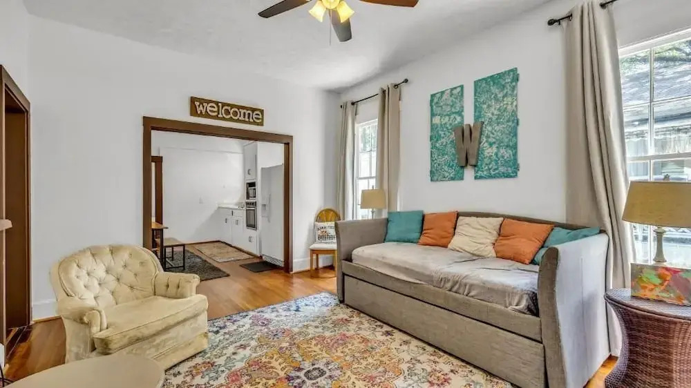 Charming 100-year-old duplex in Historic District