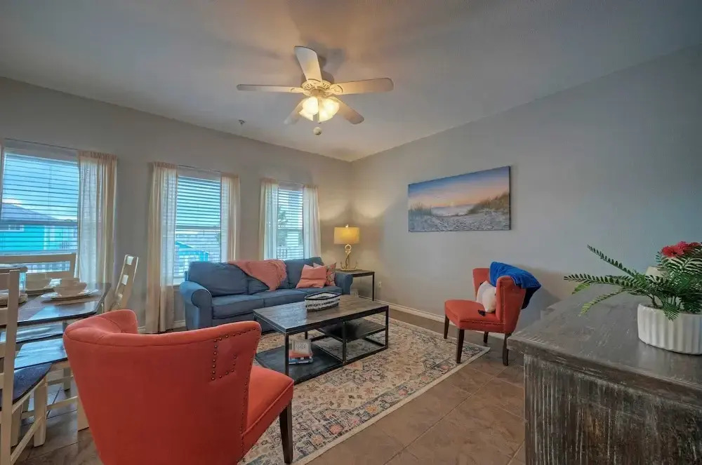 Sleeps 16 w/ Pool + Minutes to Beach Costa Bahia - 2 Condos