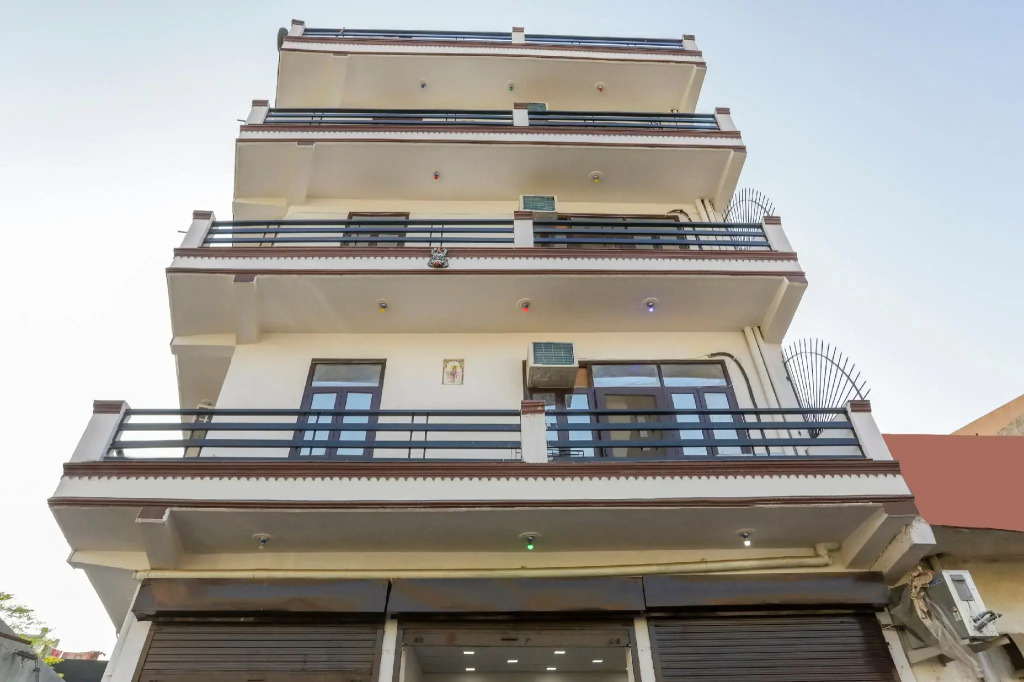 Hotel O Royal