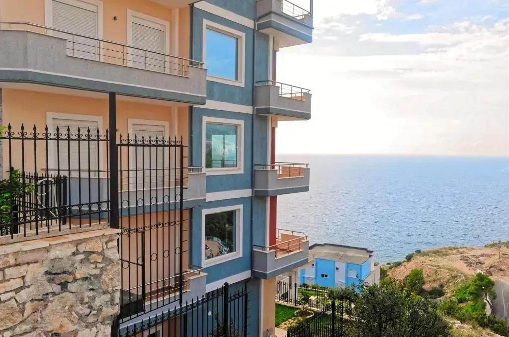JB Apartments
