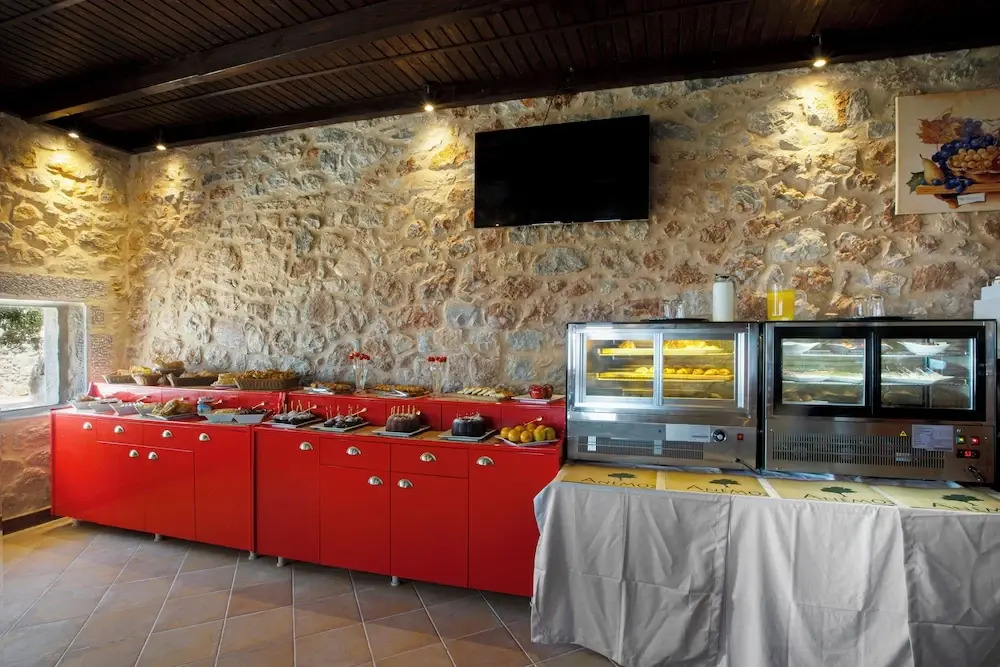 Anemos Suites Mani