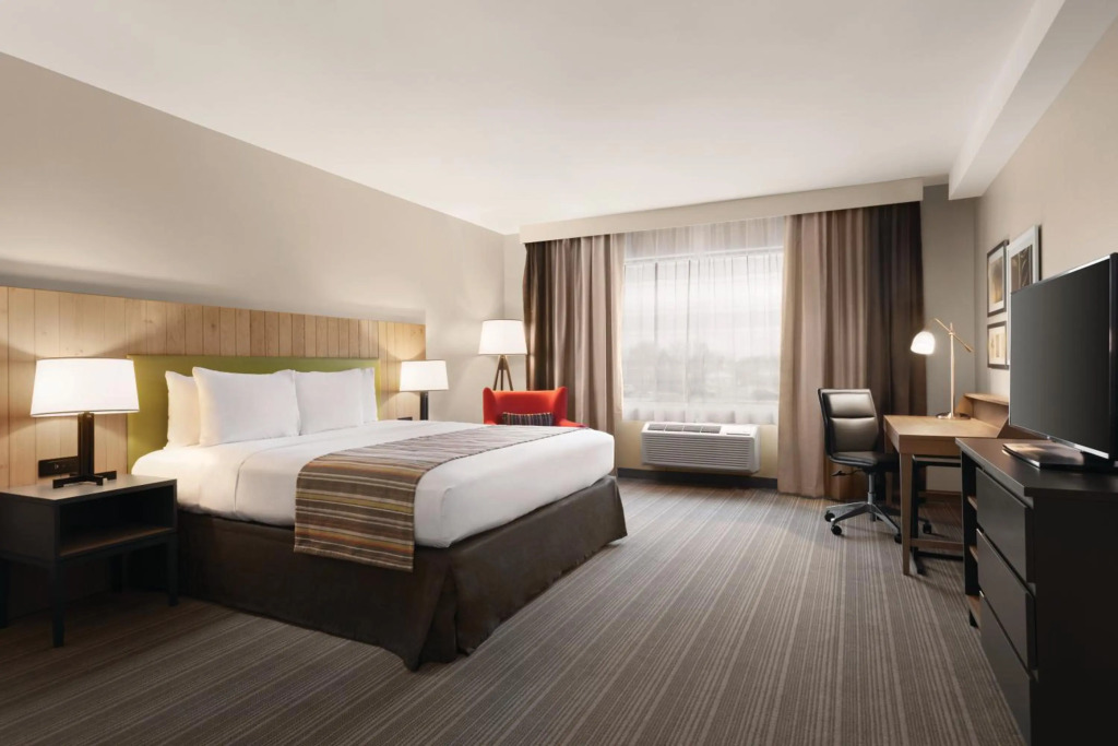 Country Inn & Suites by Radisson, Belleville, ON