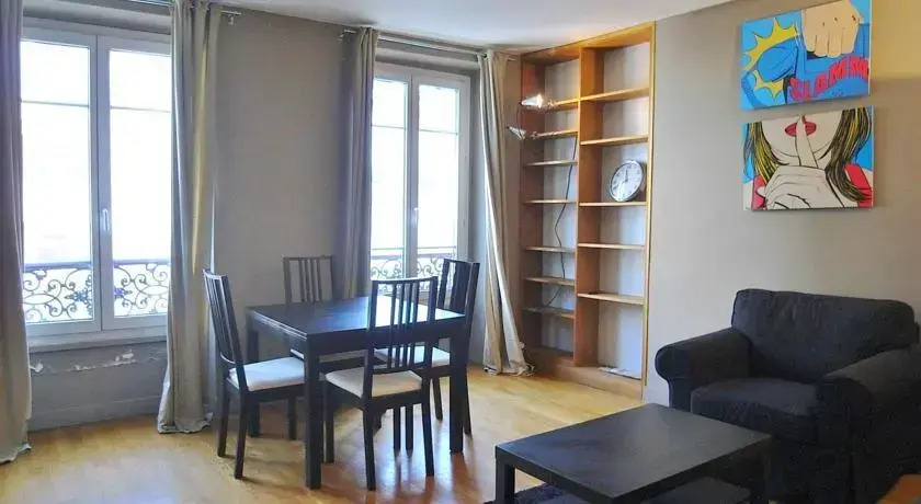 1 separated bedroom Montmartre