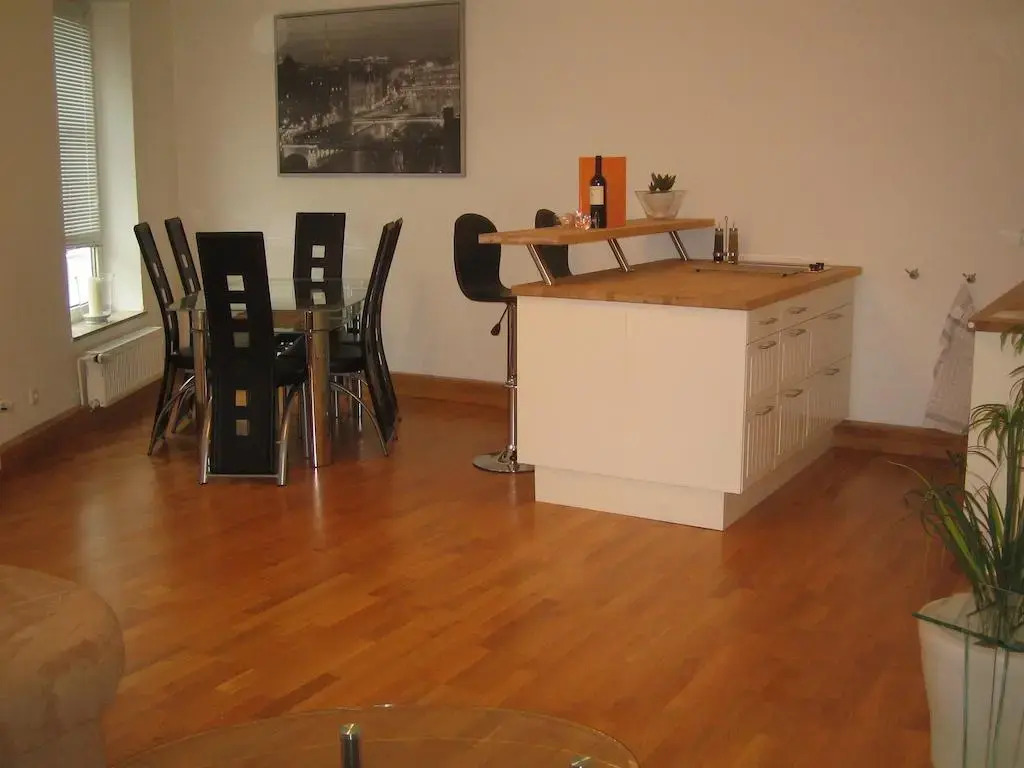 Friends Apartments