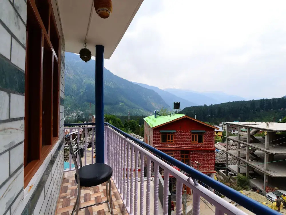 OYO 13706 Home Hill View Near Manu Temple