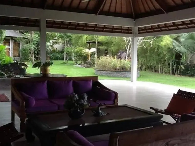 Villa Batu Putih