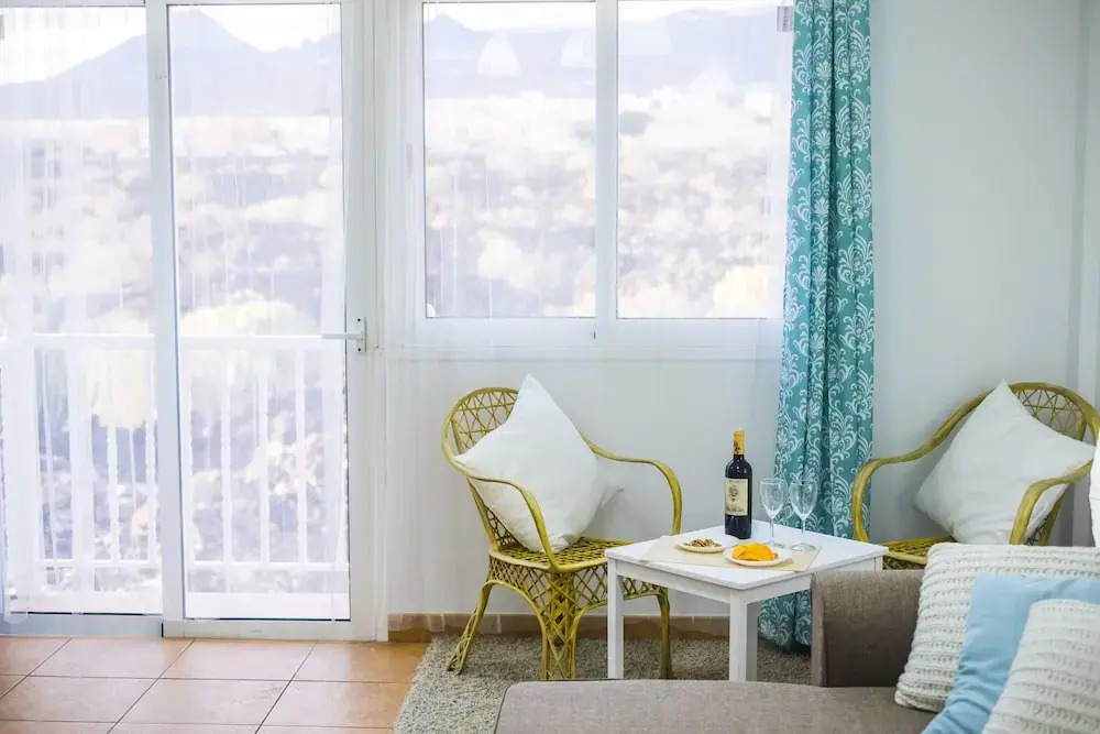 Italian Style 2 Bedrooms Apartment
