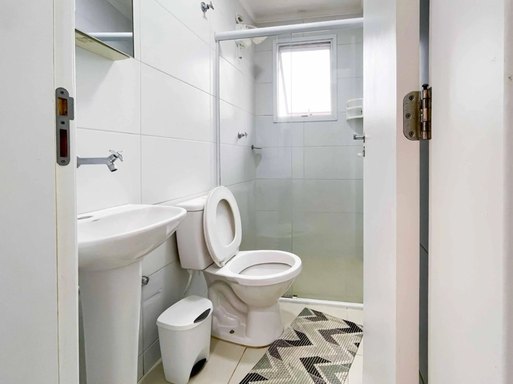 Apartamento Ubatuba, AR, Varanda Gourmet, Piscinas e 300mt Praia
