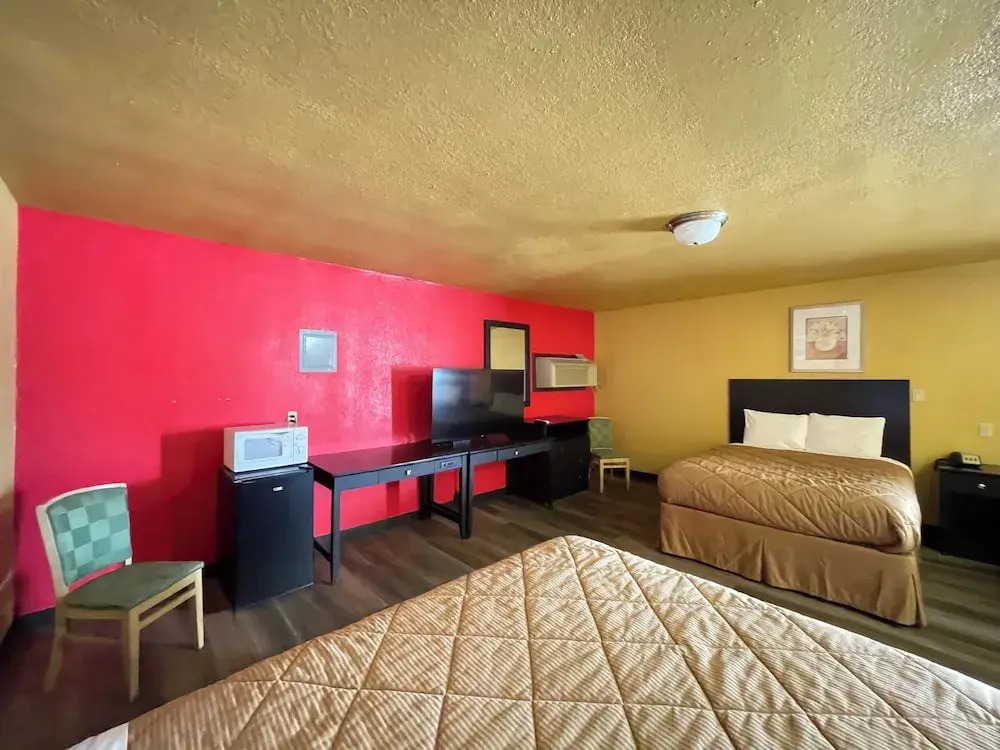 Budget Inn Ada