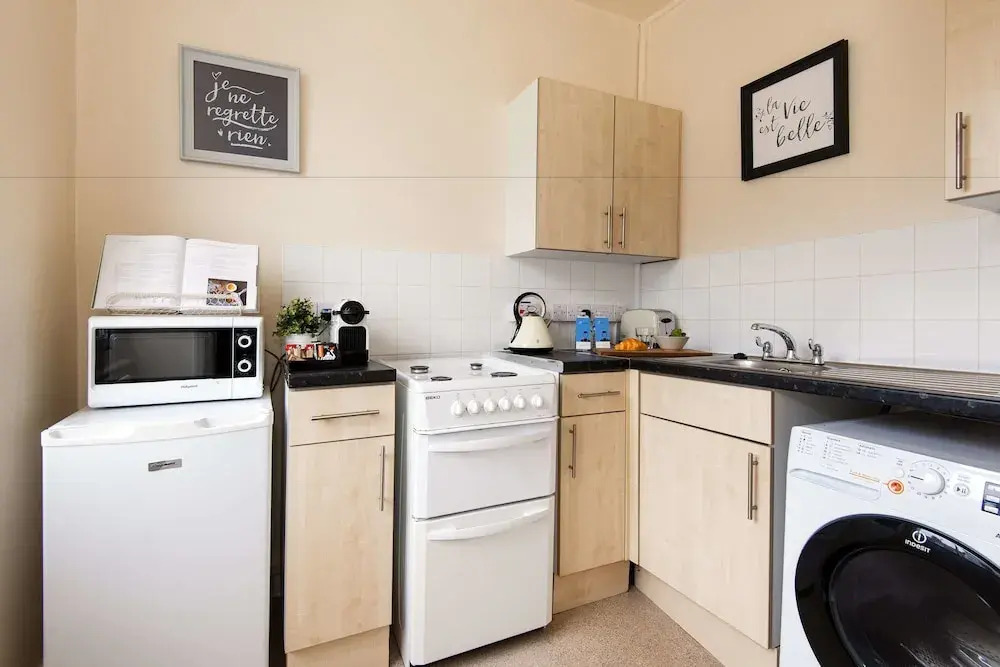 The Hereford Road Lodge - JFB4