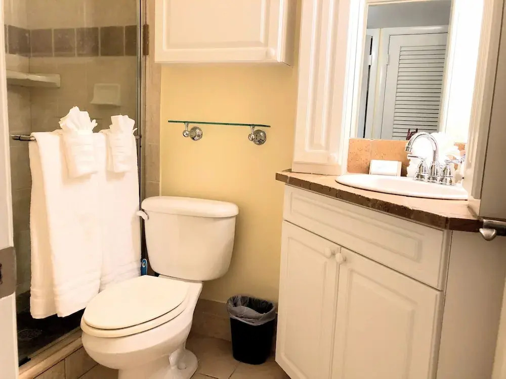 Olde Naples Condo #813