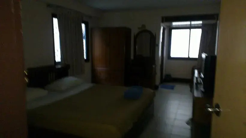 B.R Inn