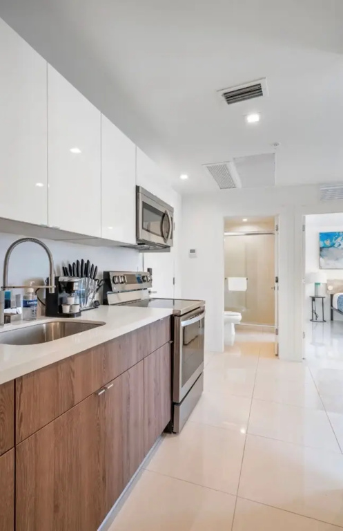 Miami Suite 304