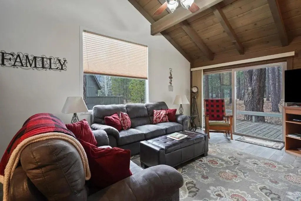 2 Landrise-AC-Hot Tub-4BR/2BA