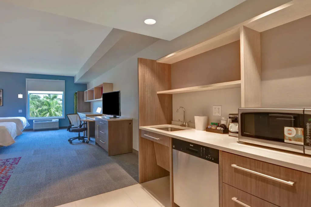 Home2 Suites By Hilton Naples I-75 Pine Ridge Road