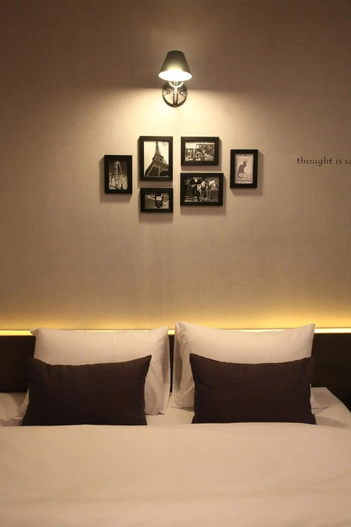S& Hotel