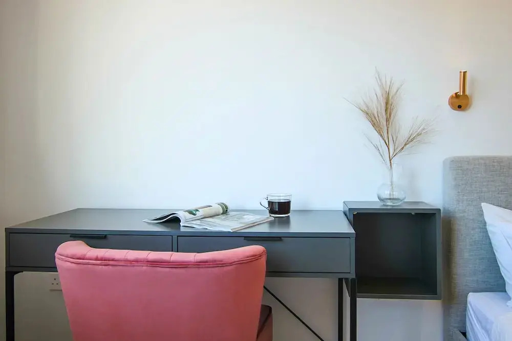 Phaedrus Living: Seaside Residence Lighthouse 70