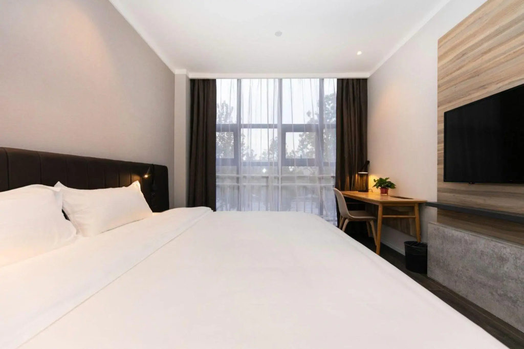 HanTing Premium Hotel