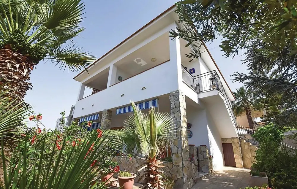 Apartment With 2 Bedrooms in San Giorgio, With Wonderful sea View, Enc