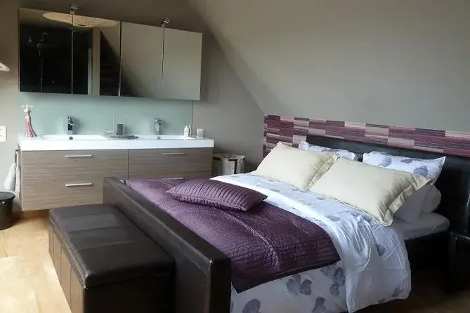 Bed  Breakfast Over DEede