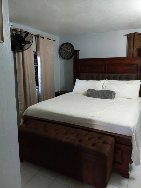 Zipcode Hideaway Guesthouse