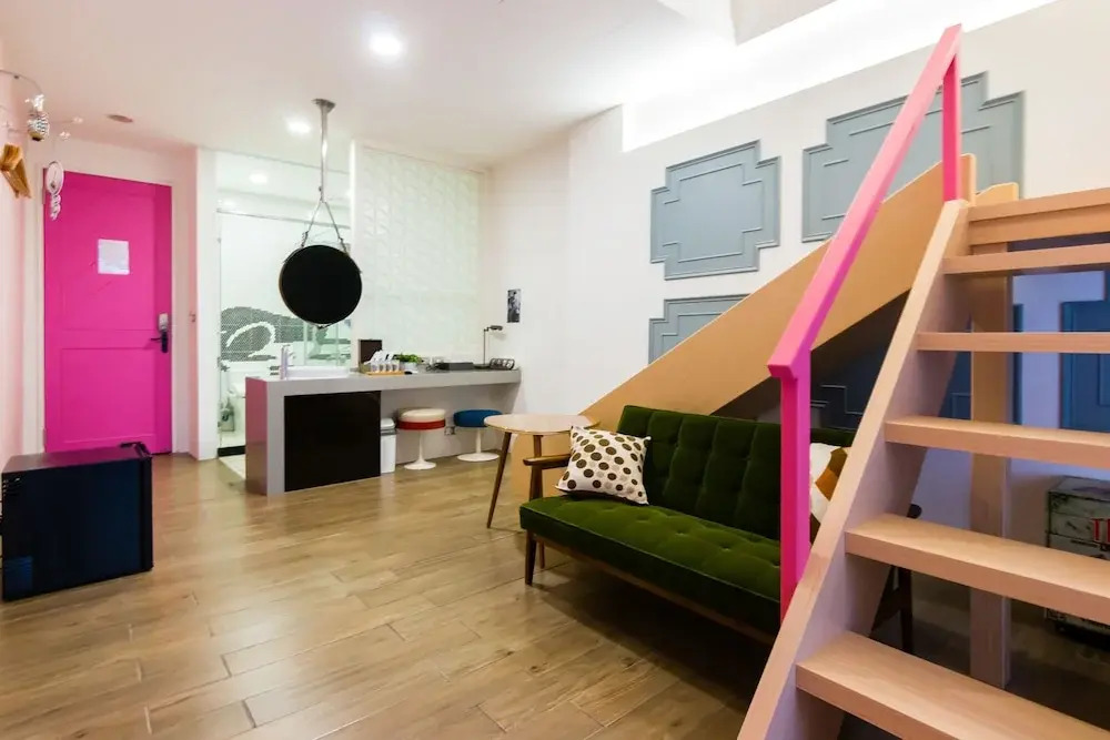 Apartment 321