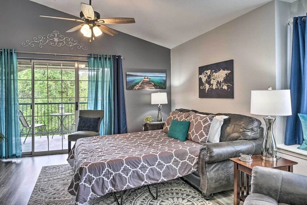 Family Resort Condo w/ Perks in Branson!