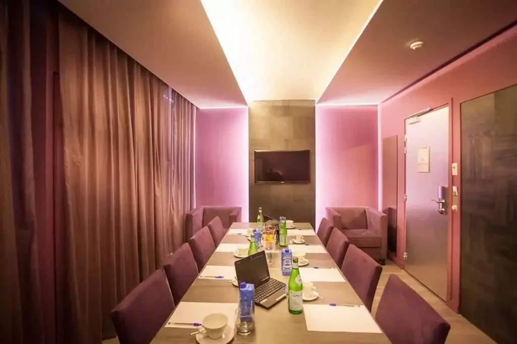 Legend Hôtel Paris