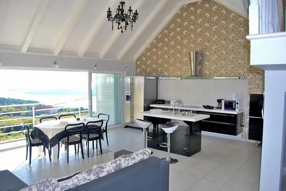 Villa Tony - Five Bedroom Villa With Terrace Swimming Pool and Sea View ID Direct Booker 2079
