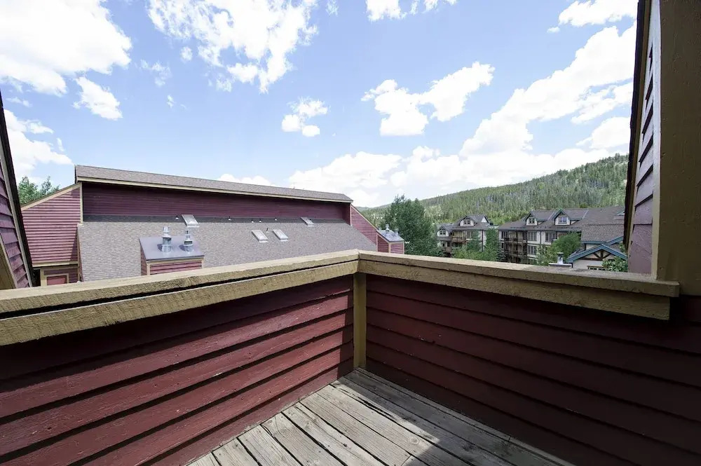 3 Bedroom Condo - Base 9