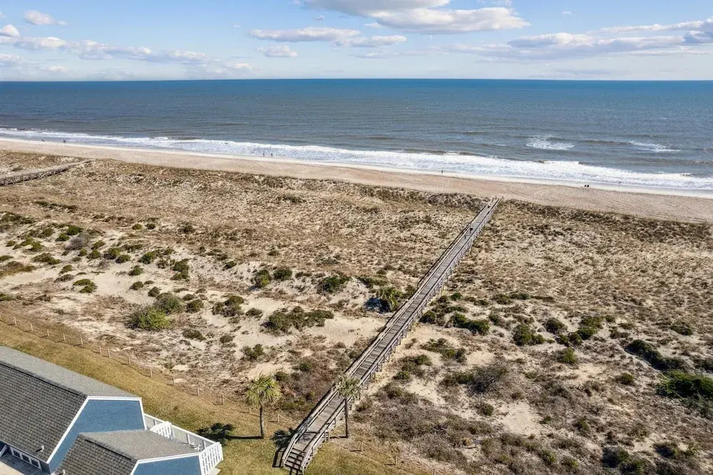 Charming Family Retreat w/ Ocean View Sandpiper Loop - 95076