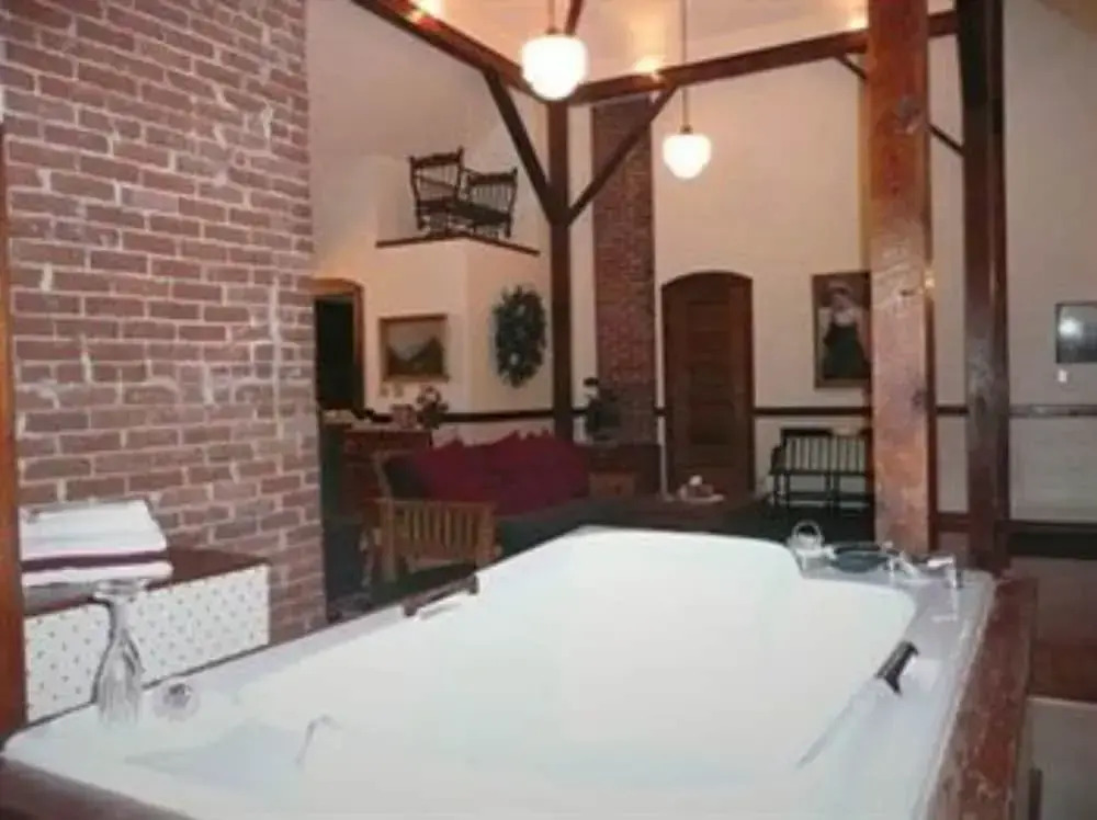 Squiers Manor B&B