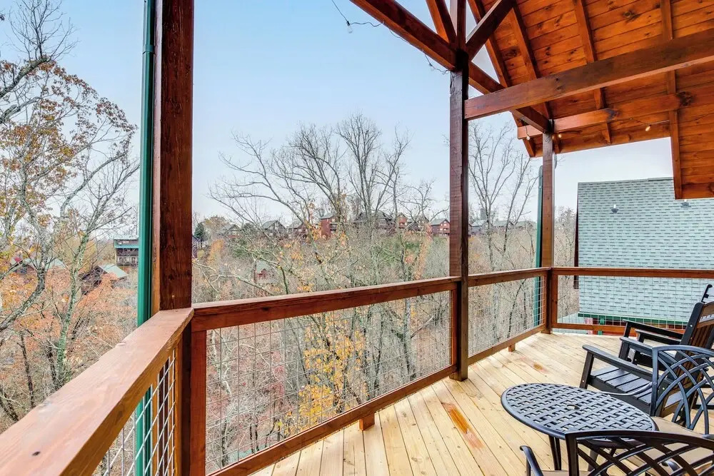 Hot Tub & Spectacular Views: Sevierville Cabin