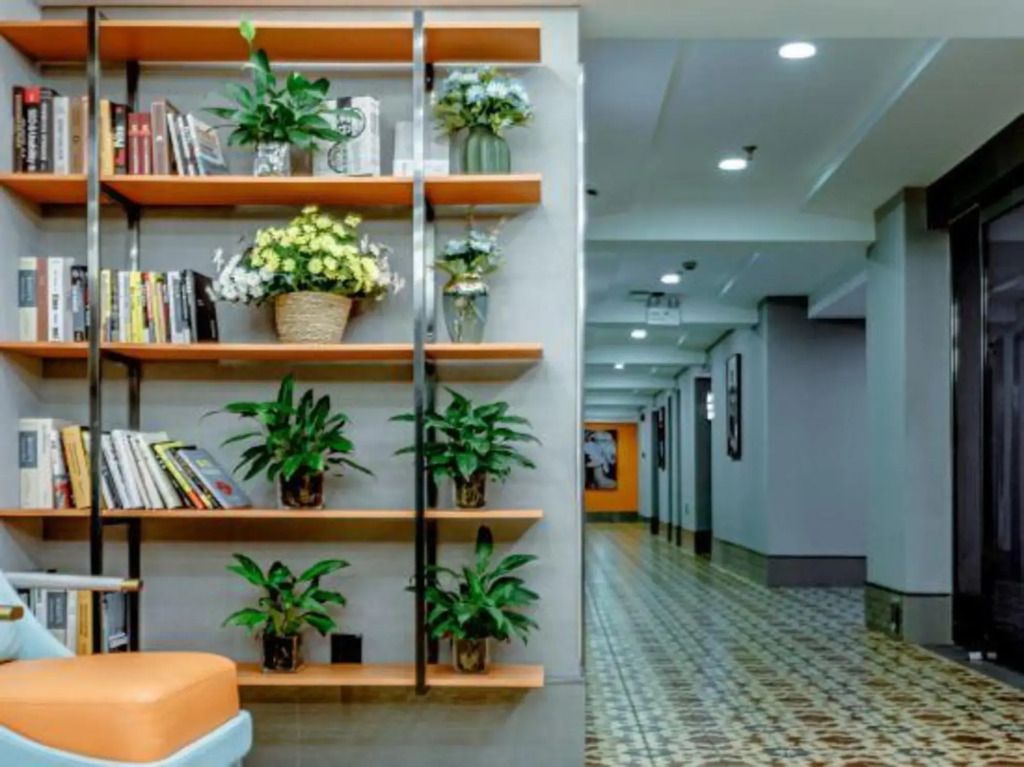 Yueya Jiangnan Spring Hotel