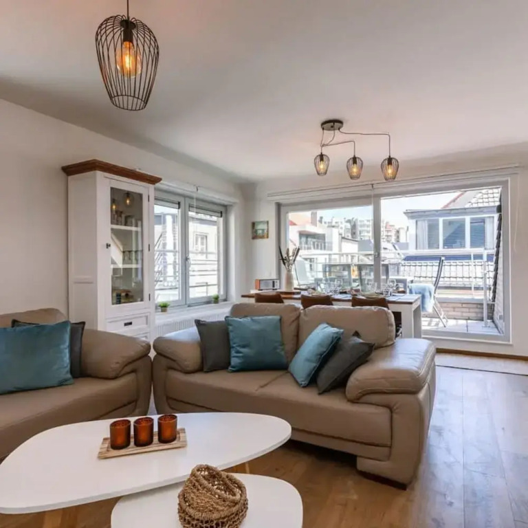 Centrally Located Apartment With Sunny Terrace