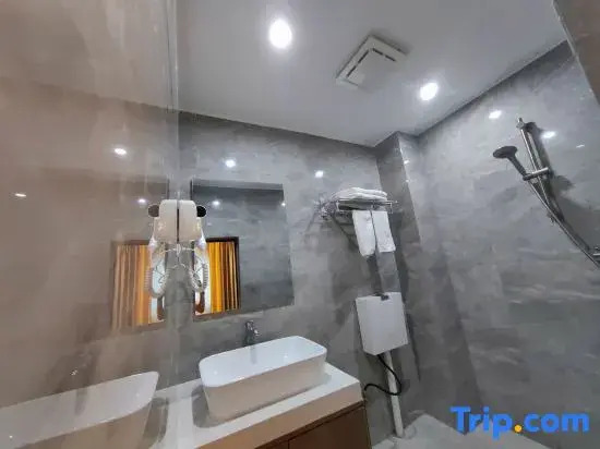 M Houzi Hotel